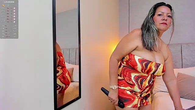 Snapshot of tutu_milf chatting on March 7, 2025, 10:10 pm tutu milf online show from March 7, 2025, 10:10 pm