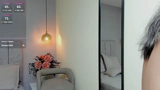 tutu milf online show from April 4, 2026, 7:20 pm