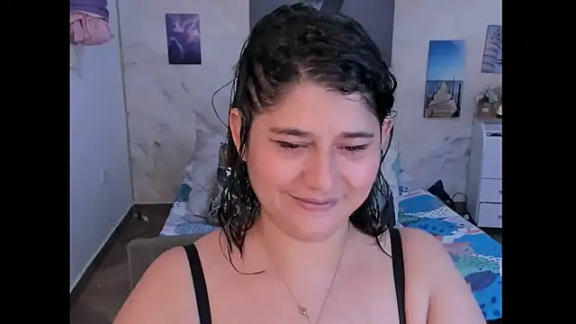 alinabozz1 online show from May 8, 2026, 12:36 am