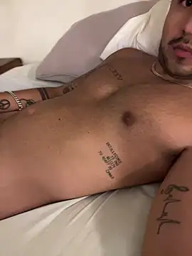 Snapshot of RickAbrego chatting on August 8, 2026, 6:31 am RickAbrego online show from August 8, 2026, 6:31 am