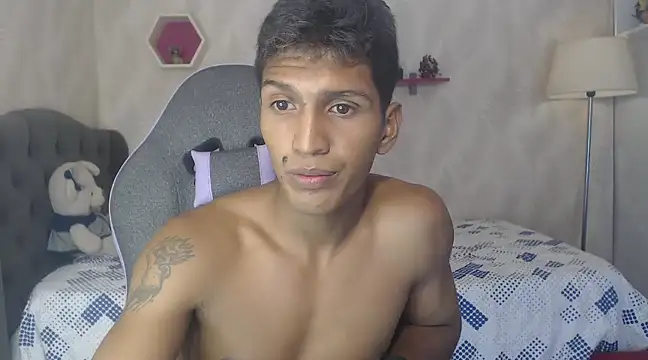 mau elixxx online show from December 24, 2024, 6:00 am