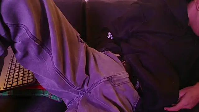 Snapshot of hares_mds chatting on February 25, 2026, 2:28 pm hares mds online show from February 25, 2026, 2:28 pm