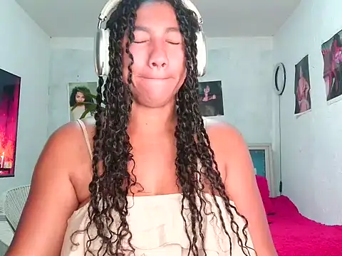 Snapshot of bellacrespalatina chatting on April 26, 2026, 10:18 pm bellacrespalatina online show from April 26, 2026, 10:18 pm