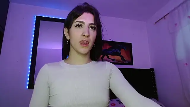 Snapshot of Triana_Damelio chatting on October 3, 2025, 12:17 pm Triana Damelio online show from October 3, 2025, 12:17 pm