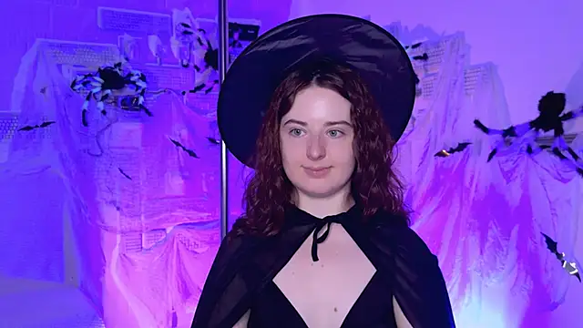 AnnTerry  online show from October 18, 2025, 8:38 am