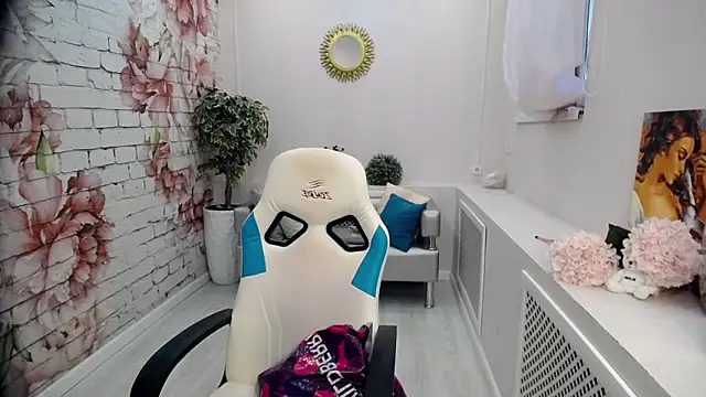 Cutie Asya online show from November 3, 2025, 4:17 am