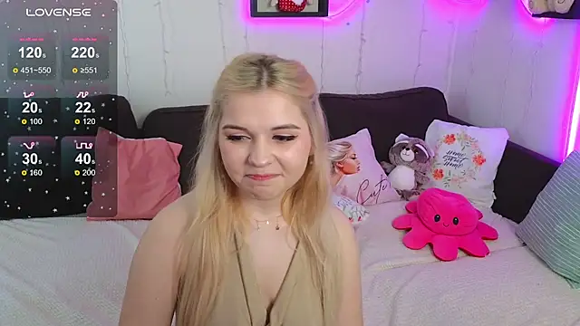 Snapshot of Kate_Legend chatting on February 27, 2025, 5:29 am Kate Legend online show from February 27, 2025, 5:29 am