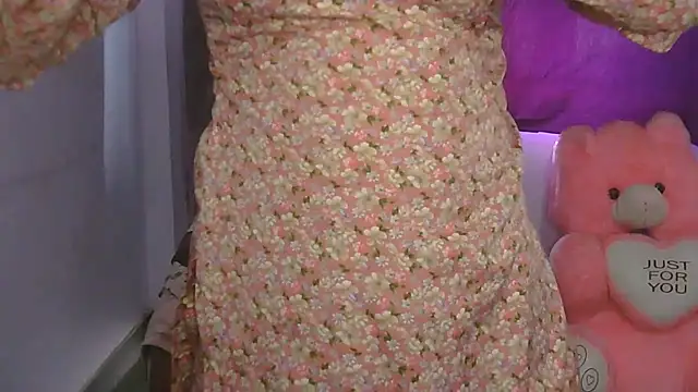 cutie-taara online show from June 11, 2026, 3:47 am