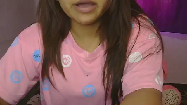Snapshot of cutie-taara chatting on April 9, 2026, 6:41 am cutie-taara online show from April 9, 2026, 6:41 am