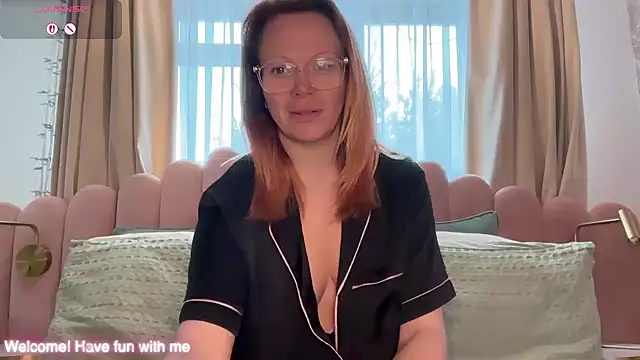 Snapshot of MelodyRoseUk chatting on March 27, 2026, 9:10 am MelodyRoseUk online show from March 27, 2026, 9:10 am