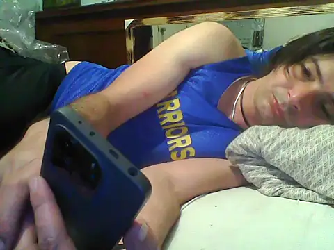 Snapshot of frank32love chatting on March 11, 2026, 4:28 am frank32love online show from March 11, 2026, 4:28 am