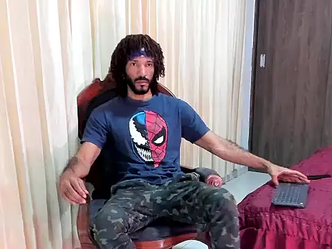 KarlMarley1 online show from October 2, 2025, 1:47 pm