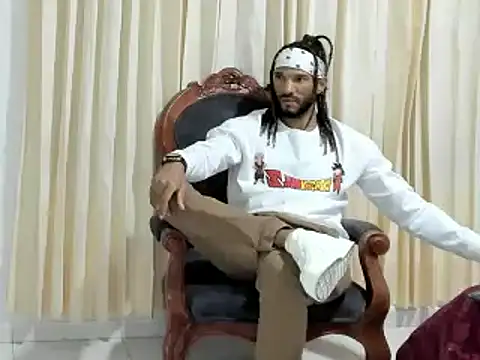 KarlMarley1 online show from December 25, 2024, 4:12 am