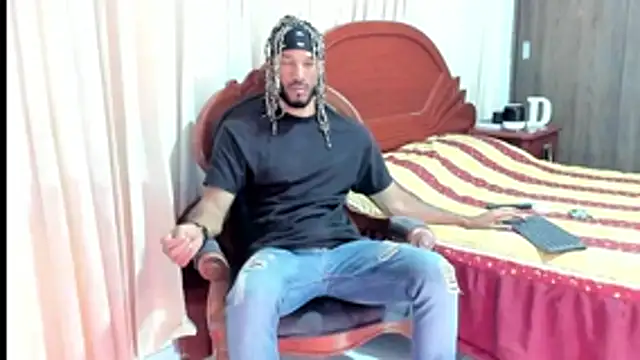 Snapshot of KarlMarley1 chatting on February 26, 2026, 9:09 am KarlMarley1 online show from February 26, 2026, 9:09 am