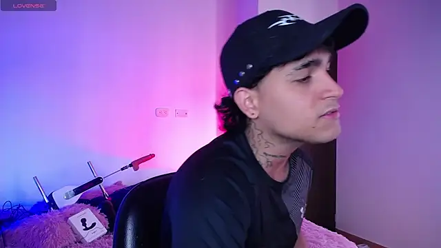 Snapshot of christianwang chatting on October 21, 2025, 8:41 pm christianwang online show from October 21, 2025, 8:41 pm