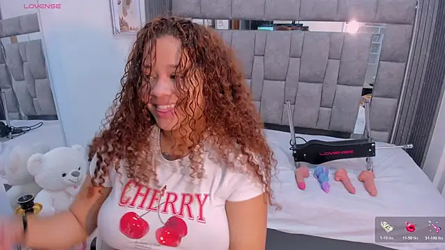 zulyjones online show from March 25, 2026, 12:37 pm