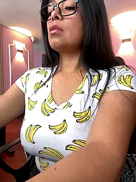 Snapshot of GoddessMeegan chatting on September 18, 2025, 11:57 am GoddessMeegan online show from September 18, 2025, 11:57 am
