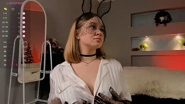 SheenaGame online show from December 10, 2024, 8:49 pm