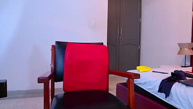 Snapshot of RebecaRelish chatting on February 9, 2025, 6:43 am RebecaRelish online show from February 9, 2025, 6:43 am