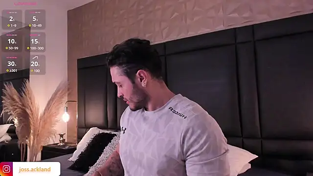 JossAckland online show from December 5, 2025, 7:55 pm