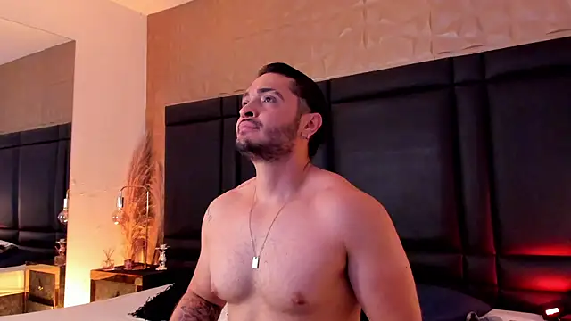 Snapshot of JossAckland chatting on February 12, 2026, 7:35 pm JossAckland online show from February 12, 2026, 7:35 pm