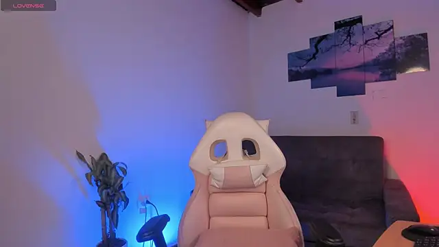 odelei online show from March 21, 2025, 7:44 am