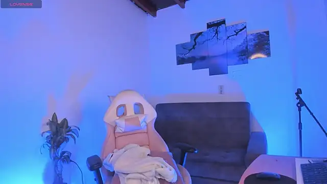 odelei online show from March 13, 2025, 7:42 am