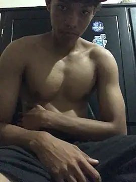 Snapshot of Allen_watts chatting on January 5, 2025, 3:53 am Allen watts online show from January 5, 2025, 3:53 am