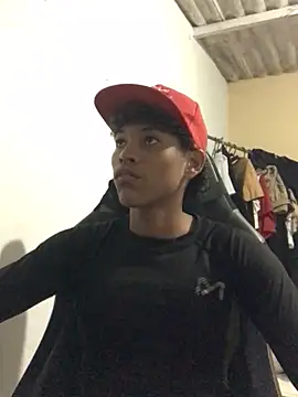 Snapshot of Allen_watts chatting on January 7, 2025, 5:22 am Allen watts online show from January 7, 2025, 5:22 am