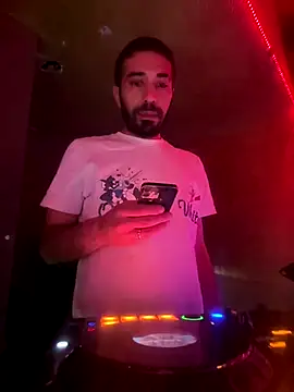 Snapshot of djtimka chatting on November 26, 2025, 7:25 pm djtimka online show from November 26, 2025, 7:25 pm