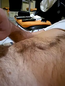 Snapshot of 1talianBeutifulCock chatting on January 8, 2025, 8:38 am 1talianBeutifulCock online show from January 8, 2025, 8:38 am