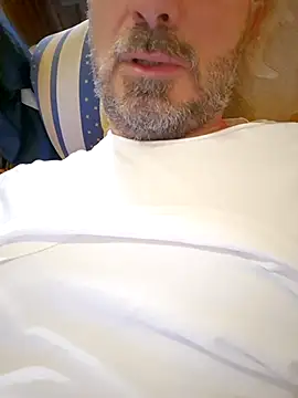 Snapshot of 1talianBeutifulCock chatting on March 3, 2025, 1:23 pm 1talianBeutifulCock online show from March 3, 2025, 1:23 pm