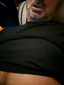 Snapshot of 1talianBeutifulCock chatting on November 7, 2025, 3:38 pm 1talianBeutifulCock online show from November 7, 2025, 3:38 pm