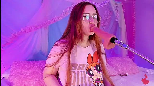 centaurigirl online show from May 20, 2026, 3:58 am
