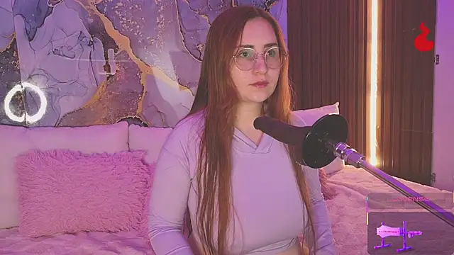 centaurigirl online show from May 29, 2026, 4:18 am