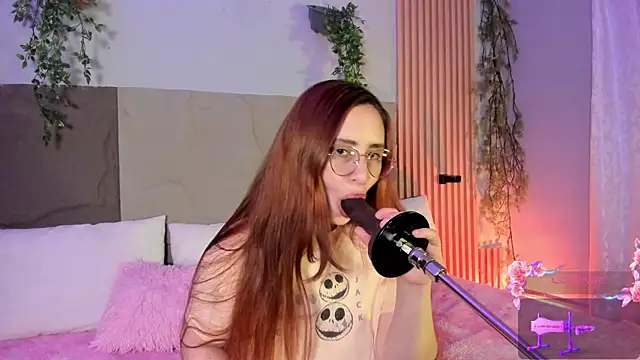 Snapshot of centaurigirl chatting on April 8, 2026, 11:50 pm centaurigirl online show from April 8, 2026, 11:50 pm