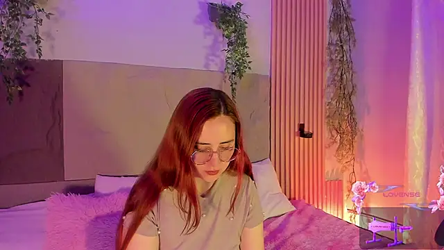 Snapshot of centaurigirl chatting on February 17, 2026, 4:32 am centaurigirl online show from February 17, 2026, 4:32 am