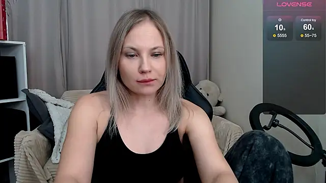 Sunny bunny6 online show from January 13, 2026, 1:15 pm