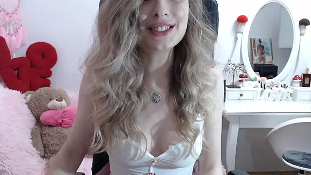 Snapshot of _sweettreat chatting on September 13, 2025, 12:10 am  sweettreat online show from September 13, 2025, 12:10 am