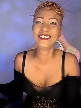 Amaliu  online show from September 12, 2025, 3:56 pm