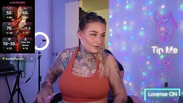 Snapshot of Lisacasandra chatting on March 17, 2025, 12:53 am Lisacasandra online show from March 17, 2025, 12:53 am