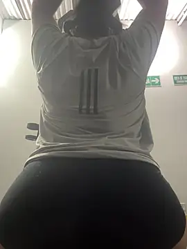 Emily Russo  online show from January 24, 2025, 12:42 am