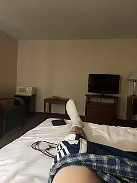 Snapshot of SelfQuaestor chatting on February 23, 2025, 1:42 pm SelfQuaestor online show from February 23, 2025, 1:42 pm