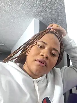 DANIELA MICHEL online show from January 7, 2026, 2:05 am