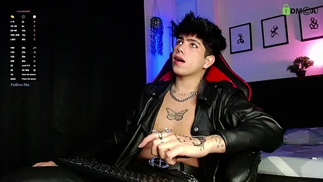 Snapshot of LyleBennett_ chatting on March 27, 2026, 11:33 am LyleBennett online show from March 27, 2026, 11:33 am