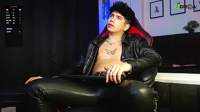 LyleBennett  online show from May 18, 2026, 8:02 pm