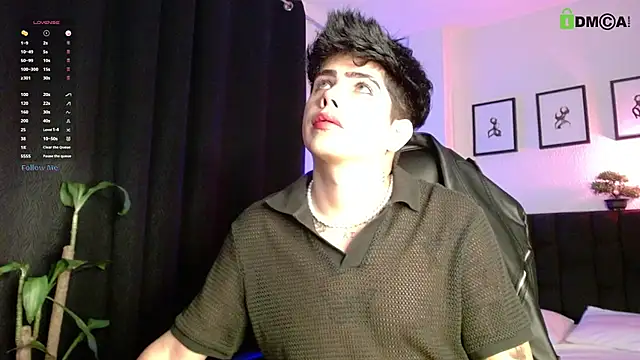 Snapshot of LyleBennett_ chatting on March 30, 2026, 10:39 am LyleBennett online show from March 30, 2026, 10:39 am