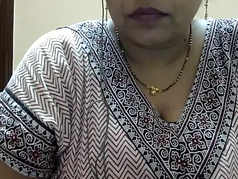 Riya riyaa online show from October 11, 2025, 2:40 pm