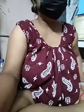 Snapshot of BERRY_00 chatting on May 20, 2026, 11:46 pm BERRY 00 online show from May 20, 2026, 11:46 pm