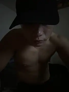 Snapshot of TaiwanSlutBitch chatting on December 17, 2025, 9:53 pm TaiwanSlutBitch online show from December 17, 2025, 9:53 pm